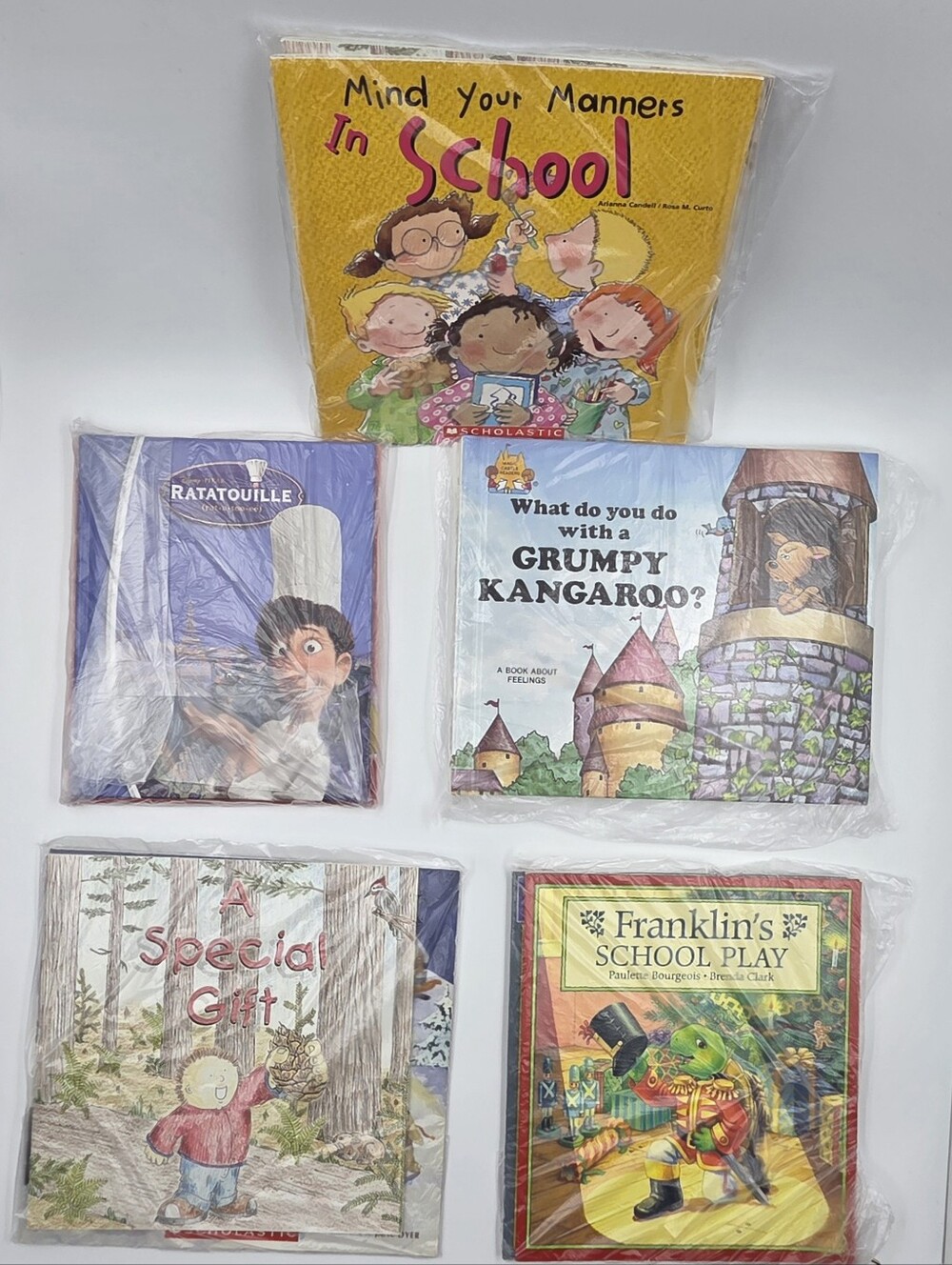 📚Lot of 10 Children's Paperback Books Scholastic Disney Franklin & more